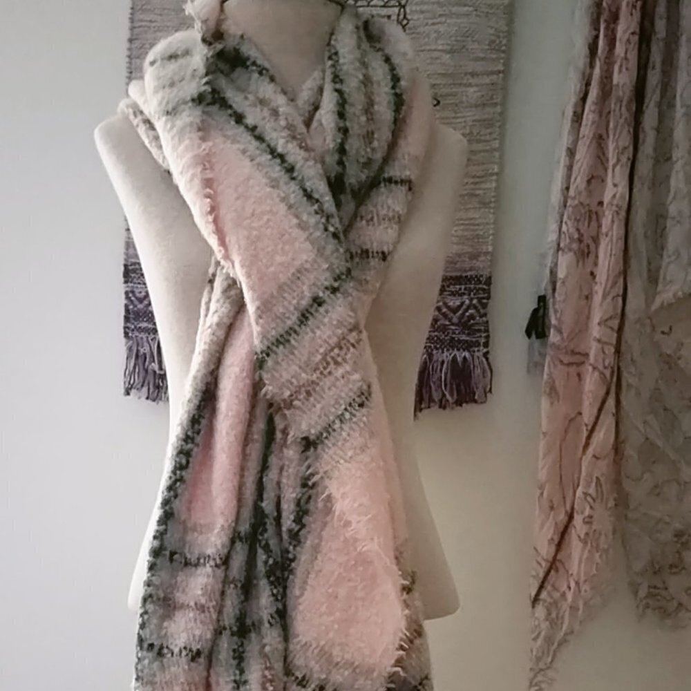 Charlotte Daniel Scarf Soft with Fringe Details